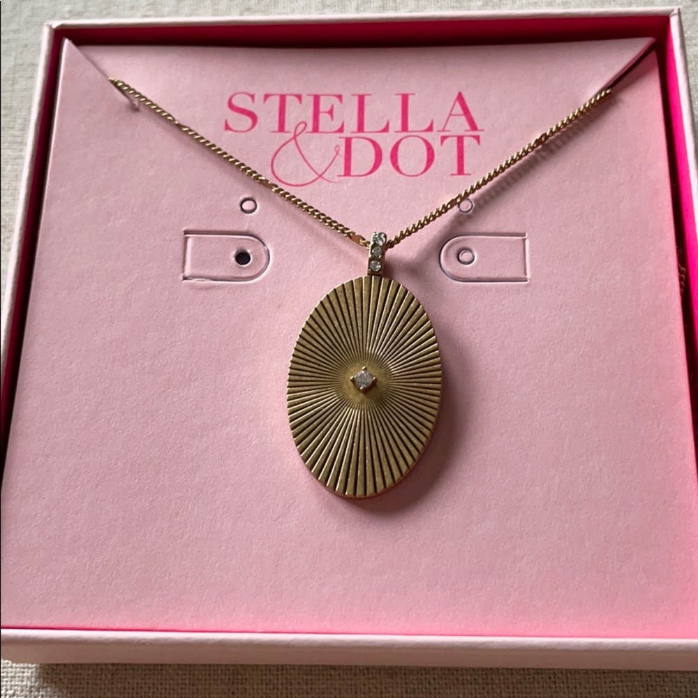 Stella & Dot Starstruck Charm Necklace